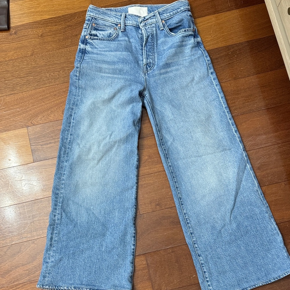 Stylish Blue Wide-Leg Jeans